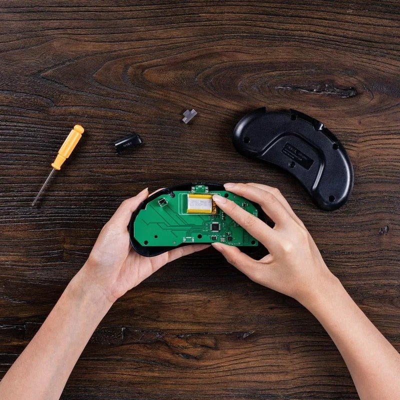 8Bitdo Wireless Upgrade Mod Kit for SJ-6000 Sega Megadrive/Genesis Controllers - Say Goodbye to Wires!